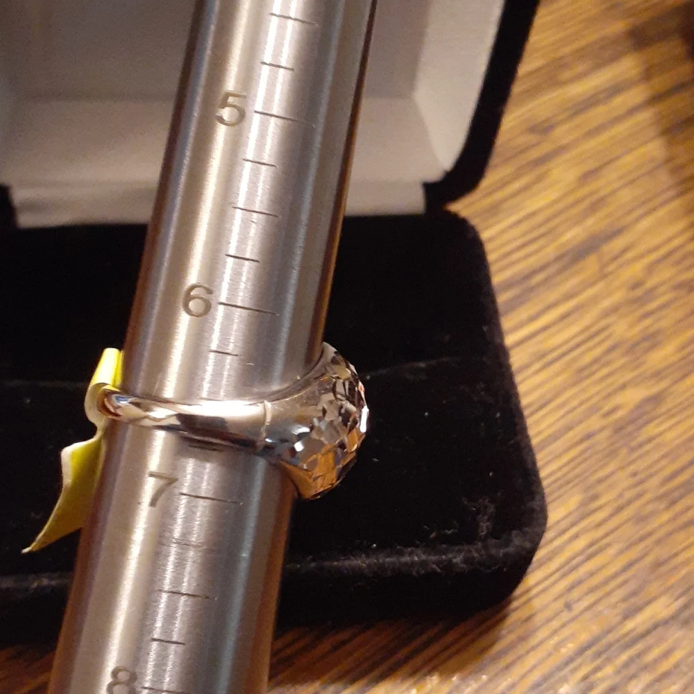 10K WHITE GOLD DIAMOND CUT DOME RING